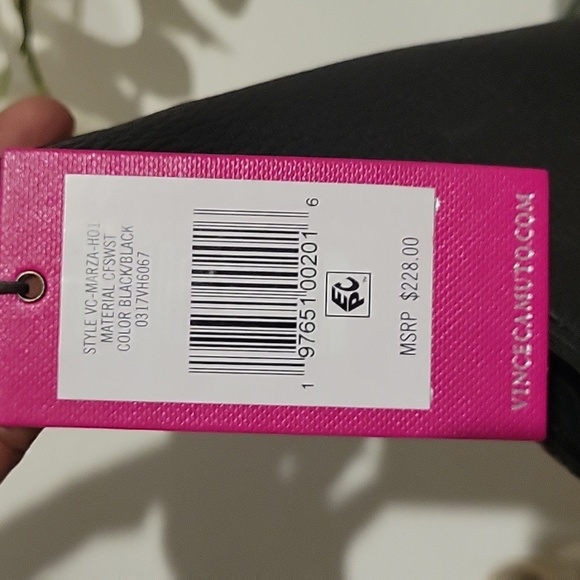 Vince Camuto - Picture 3 of 4